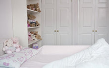 Carica l'immagine nel visualizzatore di Gallery, Purple Daisies Barriera in Schiuma Sponda Letto per Neonati &amp; Bambini –...