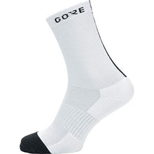 Carica l'immagine nel visualizzatore di Gallery, Gore Wear Calzini Medi Unisex Termici e Traspiranti, M 35/37, Bianco/Nero - Ilgrandebazar