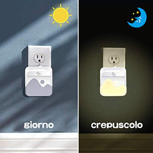 Carica l'immagine nel visualizzatore di Gallery, Luce Notturna LED, Plug-and-Play regolabile Lampada notturna con sensore di... - Ilgrandebazar