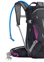 Carica l'immagine nel visualizzatore di Gallery, CamelBak L.U.X.E. LR Hydration Pack, Zaino Unisex-Adulto, Charcoal/Light...