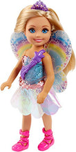 Carica l'immagine nel visualizzatore di Gallery, Barbie Chelsea Moda da Favola con Una Bambolina e 3 Look Multicolore - Ilgrandebazar