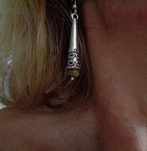 Carica l'immagine nel visualizzatore di Gallery, ✿ SENAPE - PERLA OLIVA E MANICHE LUNGHE ETHNO ROBUSTE ✿ orecchini in argento...
