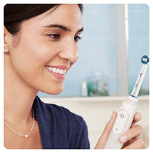 Carica l'immagine nel visualizzatore di Gallery, Oral-B Precision Clean Confezione da 10 Testine di Ricambio per Spazzolino...