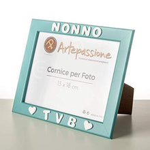 Carica l'immagine nel visualizzatore di Gallery, Cornici Celeste per foto in legno con la scritta Nonno TVB e decorata con...