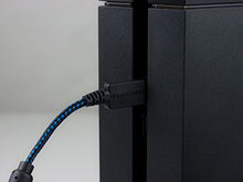 Carica l'immagine nel visualizzatore di Gallery, Lioncast Cavo Ricarica Controller per PS4/Xbox 4m controller, Blu e Nero - Ilgrandebazar