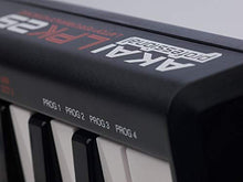 Carica l'immagine nel visualizzatore di Gallery, AKAI Professional LPK25 Tastiera Controller MIDI Portatile, USB, con 25...