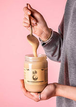 Carica l'immagine nel visualizzatore di Gallery, KoRo - Crema di noci Macadamia 500 g - 100% macadamia tostate,...