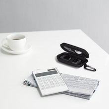 Carica l'immagine nel visualizzatore di Gallery, AGPTEK - Custodia per lettore MP3 portatile con moschettone in metallo Nero