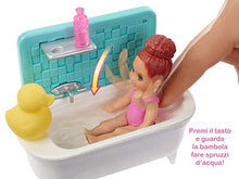 Carica l'immagine nel visualizzatore di Gallery, Barbie Bambola Skipper Caucasica Babysitter con Vasca da Bagno, Bambina Che... - Ilgrandebazar