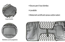Carica l'immagine nel visualizzatore di Gallery, Fasciatoio Portatile Pieghevole/Cambia i pannolini ovunque con il kit... - Ilgrandebazar