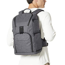 Carica l'immagine nel visualizzatore di Gallery, AmazonBasics - Zaino per fotocamera, DSLR e laptop, poliestere 840D ad...
