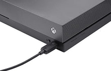 Carica l'immagine nel visualizzatore di Gallery, AmazonBasics - Kit Play &amp; Charge con cavo intrecciato per Xbox One, One...