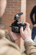 Carica l'immagine nel visualizzatore di Gallery, Sennheiser MKE 400 Video Mini microfono direzionale per videocamere - Ilgrandebazar