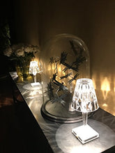 Carica l'immagine nel visualizzatore di Gallery, Kartell Battery Lampada da Tavolo, Cristallo [Classe di efficienza - Ilgrandebazar