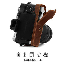 Carica l'immagine nel visualizzatore di Gallery, MegaGear Custodia in Vera Pelle Compatibile con Olympus Om-D E-M5 Marrone