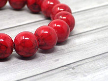 Carica l'immagine nel visualizzatore di Gallery, Bracciale da donna in perle di turchese rosso con pendente argento... - Ilgrandebazar