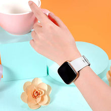 Carica l'immagine nel visualizzatore di Gallery, Oielai per Cinturino Fitbit Versa 2/Cinturino Versa, Piccolo, Bianca