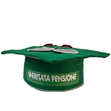 Carica l'immagine nel visualizzatore di Gallery, Mr. Gadgets Pensione tocco in feltro verde con scritta meritata pensione per... - Ilgrandebazar