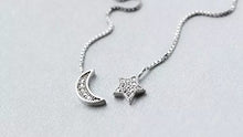 Carica l'immagine nel visualizzatore di Gallery, iszie, orecchini lunghi a catenella, in argento sterling, con decorazione a...