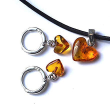 Carica l'immagine nel visualizzatore di Gallery, Orecchini a cerchio in argento sterling 925 con collana girocollo di cuori...