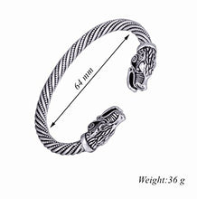 Carica l'immagine nel visualizzatore di Gallery, fishhook Vintage Viking Pagan lupo testa vite metallo Antique Silver