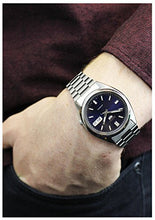 Carica l'immagine nel visualizzatore di Gallery, Seiko 5, orologio automatico da uomo con display analogico blu e bracciale... - Ilgrandebazar