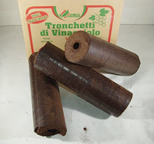Carica l'immagine nel visualizzatore di Gallery, BRICCHETTI COMBUSTIBILI DI VINACCIOLO A LUNGA DURATA IN SCATOLA DA 15 KG - Ilgrandebazar