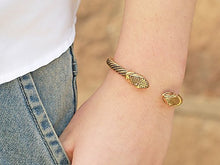Carica l'immagine nel visualizzatore di Gallery, Skyrim - Braccialetto Unisex con Testa di Serpente Vichingo, Antique Brass