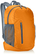 Carica l'immagine nel visualizzatore di Gallery, AmazonBasics - Zaino ultra leggero pieghevole 25 l, Arancione