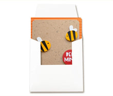 Carica l'immagine nel visualizzatore di Gallery, Bee mine - apine simpatiche - San Valentino - innamorati - multicolore - Ilgrandebazar