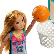 Carica l'immagine nel visualizzatore di Gallery, Barbie- Bambola Stacie con Canestro Giocattolo per Bambini 3+ Anni, GHK35 - Ilgrandebazar