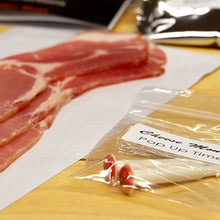 Carica l'immagine nel visualizzatore di Gallery, Cheesy Bacon Box - Kit per la preparazione del formaggio e kit cura...