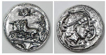 Carica l'immagine nel visualizzatore di Gallery, Monete Antiche Greche placcate Argento - Riproduzione Tetradrammi - SET 5...