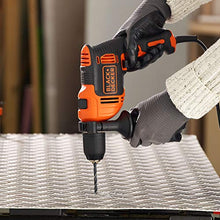 Carica l'immagine nel visualizzatore di Gallery, BLACK+DECKER BEH710K-QS Trapano a Percussione a Filo Compact, 4 Extra 710W