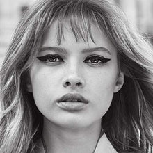 Carica l'immagine nel visualizzatore di Gallery, L'Oréal Paris Superliner, Eyeliner Flash Cat Eye, Formula a Lunga Tenuta,... - Ilgrandebazar