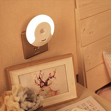 Carica l'immagine nel visualizzatore di Gallery, Luce notturna led con sensore di movimento risparmio energetico da... - Ilgrandebazar