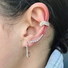 Carica l'immagine nel visualizzatore di Gallery, Orecchini a cerchio per cartilagine, in argento Sterling, con zirconia...
