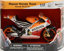 Carica l'immagine nel visualizzatore di Gallery, NewRay Honda Repsol RC212V, Scala 1:12, 2014 Marc Marquez 93