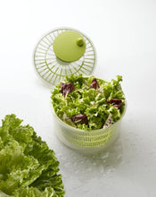 Carica l'immagine nel visualizzatore di Gallery, Meliconi Centrifuga Asciuga insalata modello TWISTER, plastica colore Verde... - Ilgrandebazar