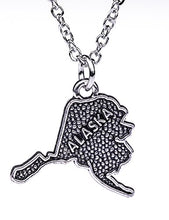 Carica l'immagine nel visualizzatore di Gallery, Skyrim Collana con Ciondolo a Forma di Mappa dell'Alaska in Argento Anticato.
