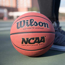 Carica l'immagine nel visualizzatore di Gallery, Wilson NCAA Replica Game Pallone da Pallacanestro OFFICIAL