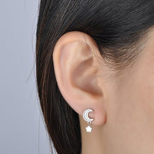 Carica l'immagine nel visualizzatore di Gallery, Infinite U, eleganti orecchini a forma di stella e luna, in argento Sterling... - Ilgrandebazar