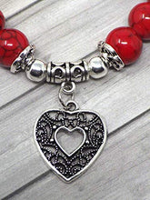 Carica l'immagine nel visualizzatore di Gallery, Bracciale da donna in perle di turchese rosso con pendente argento... - Ilgrandebazar