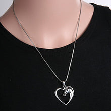 Carica l'immagine nel visualizzatore di Gallery, Gioiello collana ciondolo cavallo/pony/amore amité/regalo originale donna... - Ilgrandebazar
