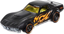 Carica l'immagine nel visualizzatore di Gallery, Hot Wheels 3 macchinine assortite black