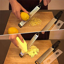 Carica l'immagine nel visualizzatore di Gallery, LEMCASE Zester, Grattugia in Acciaio Inox - Formaggio, Limone, Verdura -... - Ilgrandebazar
