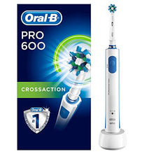 Carica l'immagine nel visualizzatore di Gallery, Oral-B Spazzolino Elettrico Ricaricabile PRO 600 CrossAction, 1 Cross Action