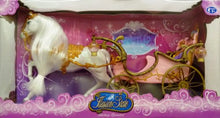 Carica l'immagine nel visualizzatore di Gallery, Speelgoed S6381 207B, Cavallo con Carrozza Set - Ilgrandebazar