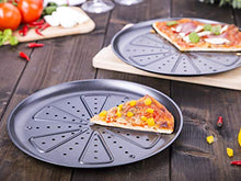 Carica l'immagine nel visualizzatore di Gallery, CHG 9776-46 Teglia per Pizza, 2 Pezzi, Diametro Ca. 28 Cm, in Nuova qualità...