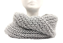 Carica l'immagine nel visualizzatore di Gallery, Scaldacollo in maglia, sciarpa ad anello intrecciato col. Grigio - Ilgrandebazar